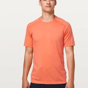 Lululemon Mens Metal Vent Tech Short Sleeve Shirt Coral Orange Size Large